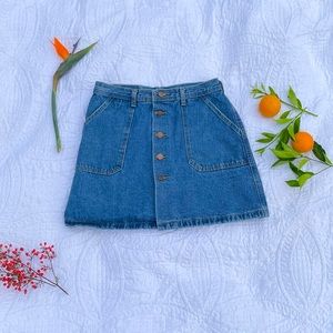 Cute Jean Skirt Perfect With Every Outfit!
